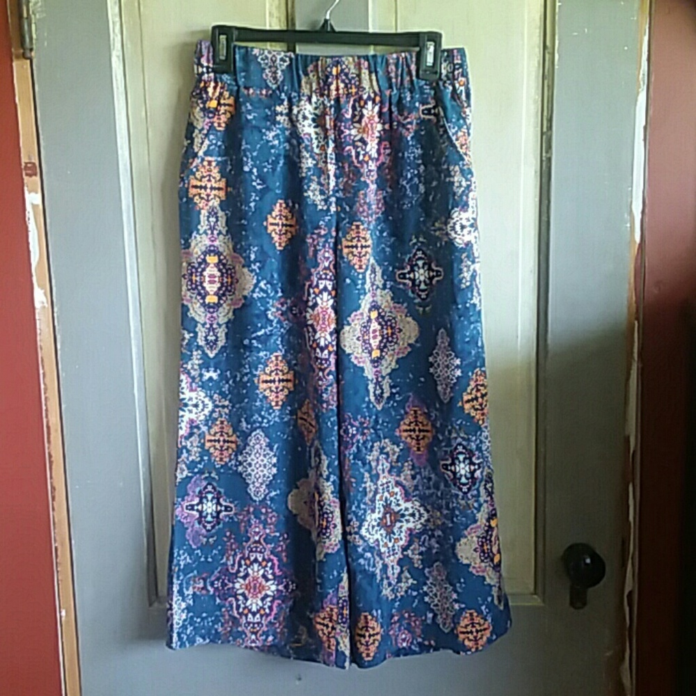 Wide Leg Cropped Pants